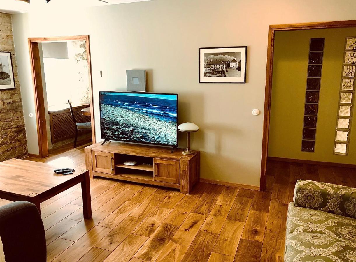 Kohtu Apartment Unique 쿠레사아레 외부 사진